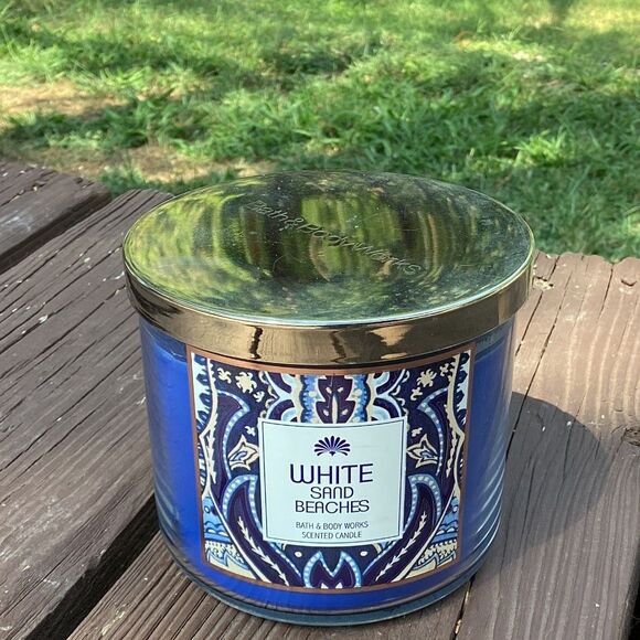Bath & Body Works "White Sand Beaches" 3‑Wick Candle (Discontinued, Rare) - Picture 1 of 3